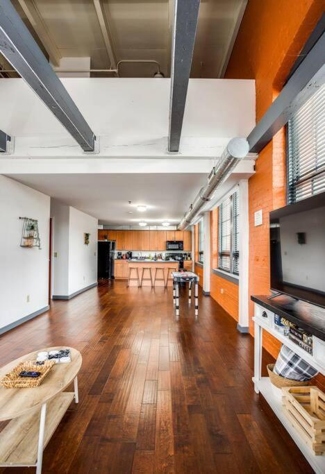 Апартаменти Centric Modern Loft W/ King Beds Рочестер Екстер'єр фото